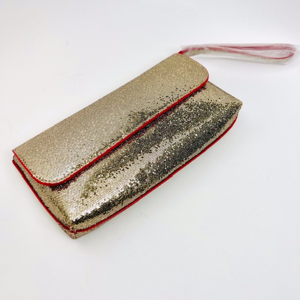 NWT FANSY STYLISH GOLD CLUTCH WRISTLET